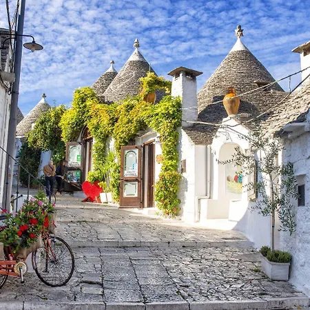 Trulli In Contrada Noci