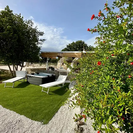 Trulli In Contrada * Noci