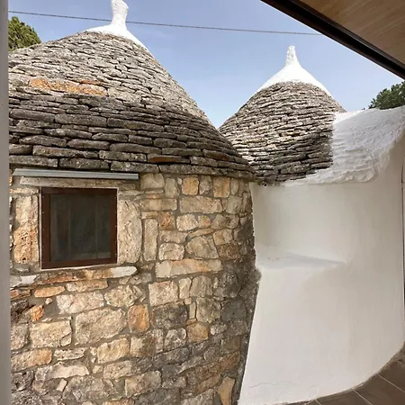 Trulli In Contrada * Noci