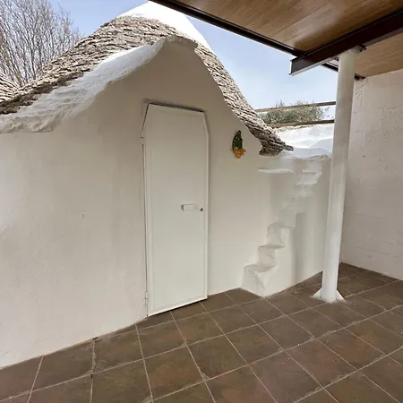 Trulli In Contrada *