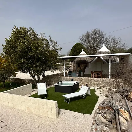 Trulli In Contrada