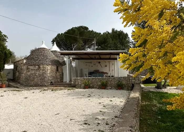 Trulli In Contrada Ночи